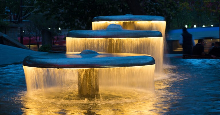 Die 3 Besten Gartenbrunnen mit Beleuchtung (2025) im Test!